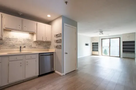 467 High Street Hampton NH 03842