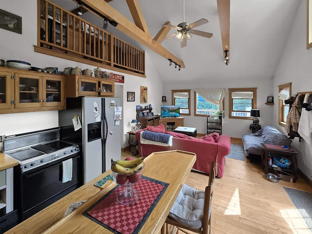 2730 East Pittsford Road Rutland Town VT 05701