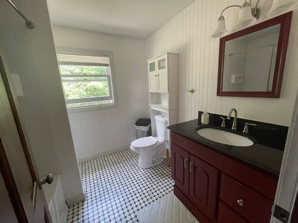 23 Fletcher Road Newport NH 03773