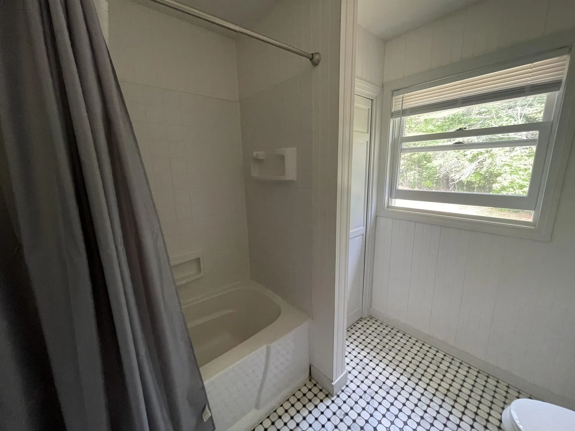 23 Fletcher Road Newport NH 03773