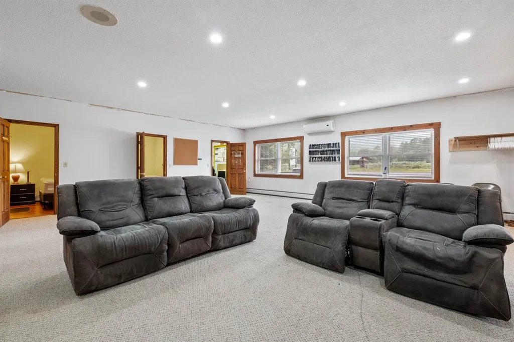 446 Nh Route 25 Warren NH 03279