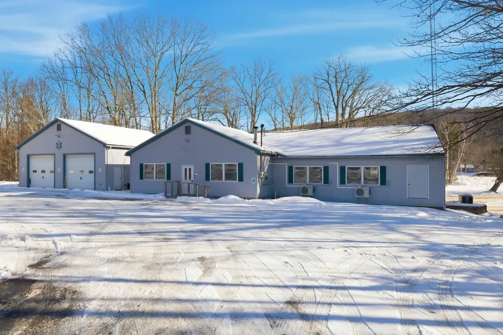 446 Nh Route 25 Warren NH 03279