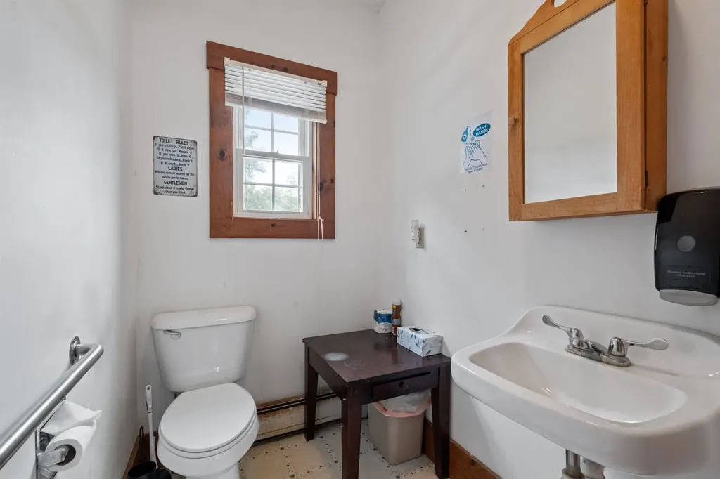 446 Nh Route 25 Warren NH 03279