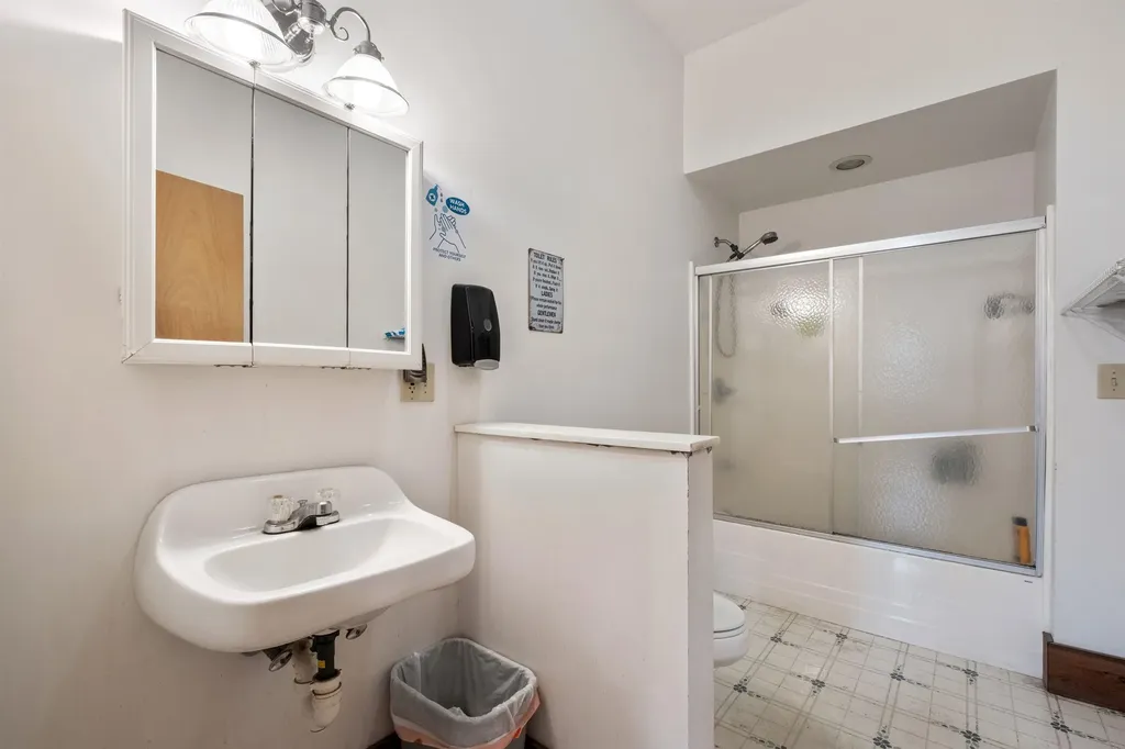 446 Nh Route 25 Warren NH 03279