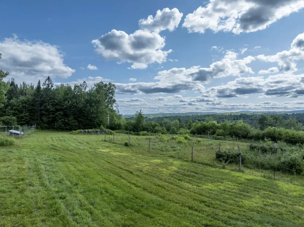 1148 Highlander Street Greensboro VT 05841