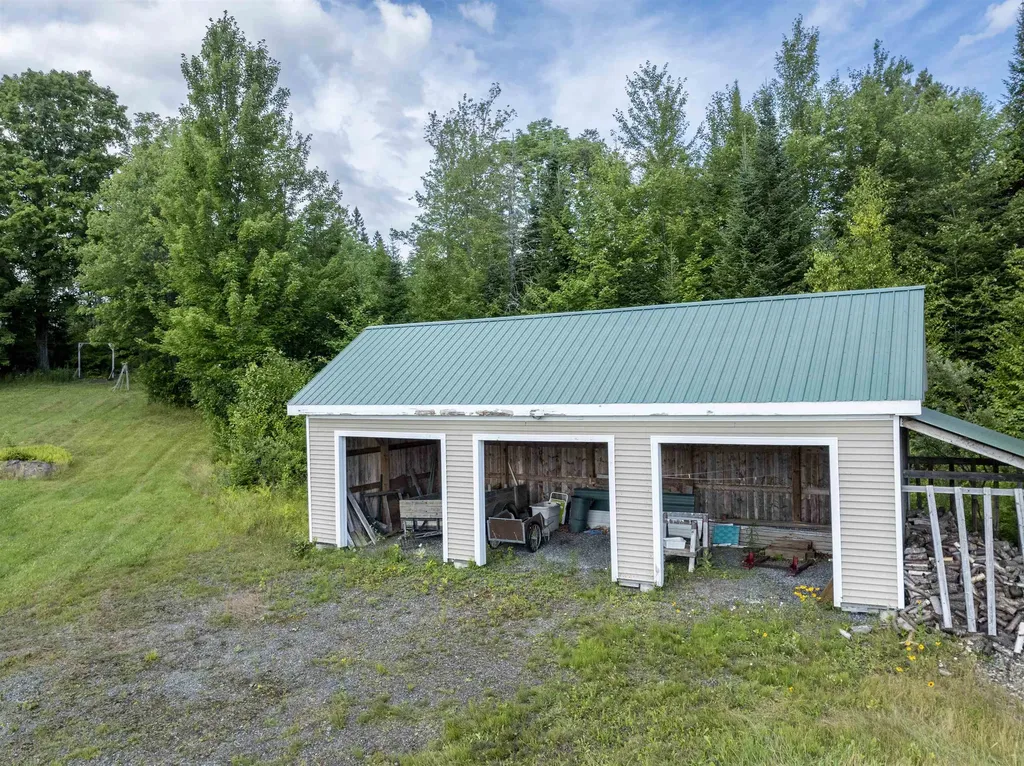 1148 Highlander Street Greensboro VT 05841