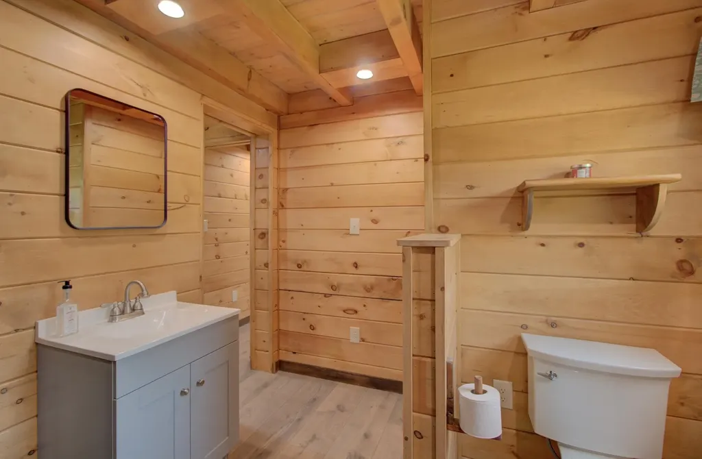 3770 Lakeview Drive North Hero VT 05474