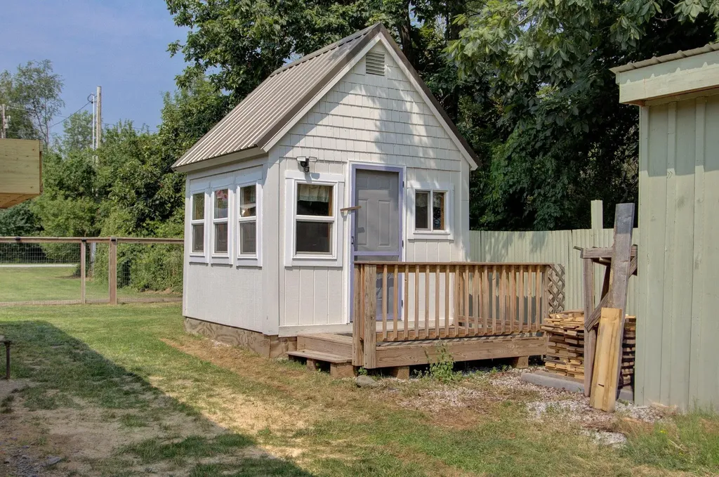 3770 Lakeview Drive North Hero VT 05474