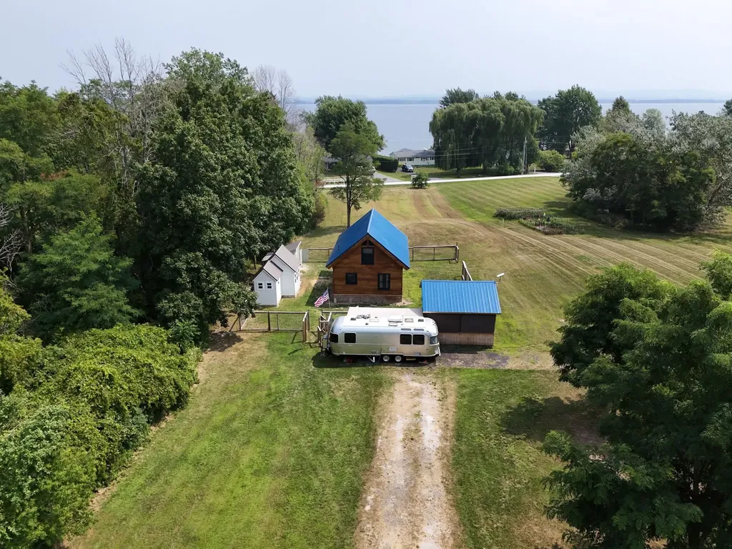 3770 Lakeview Drive North Hero VT 05474