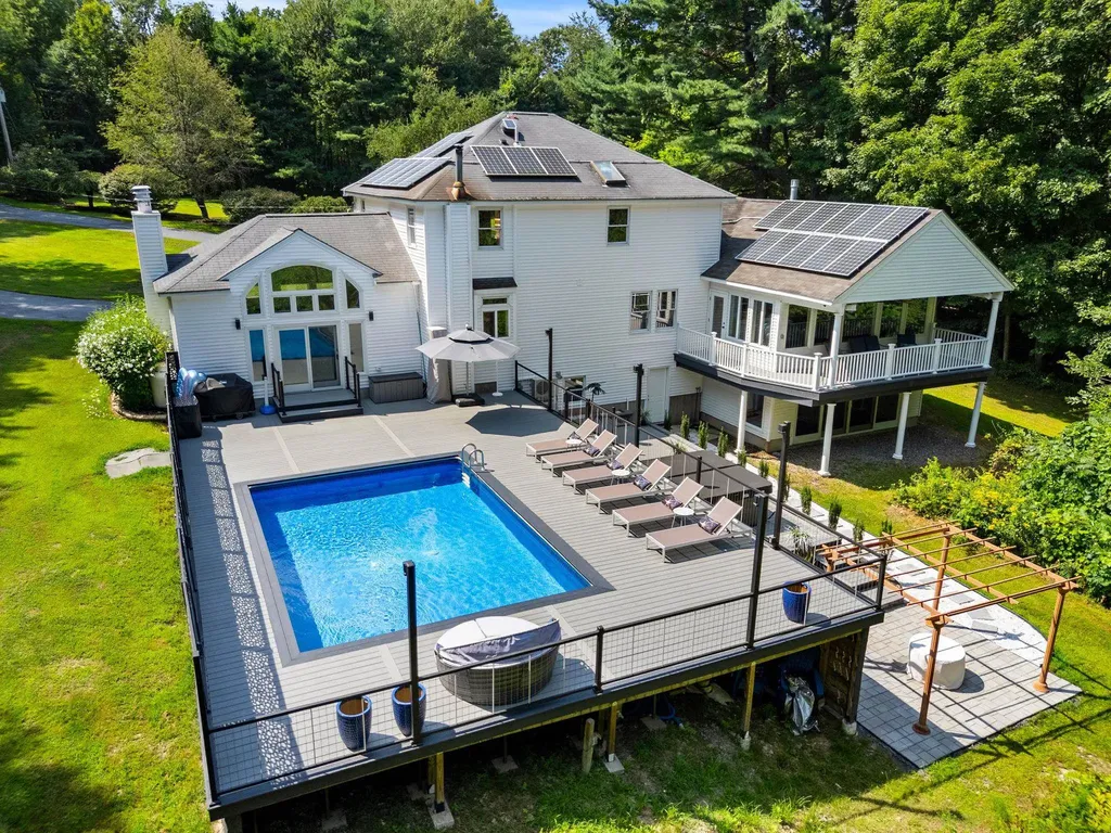 49 Parker Road Shirley MA 01464