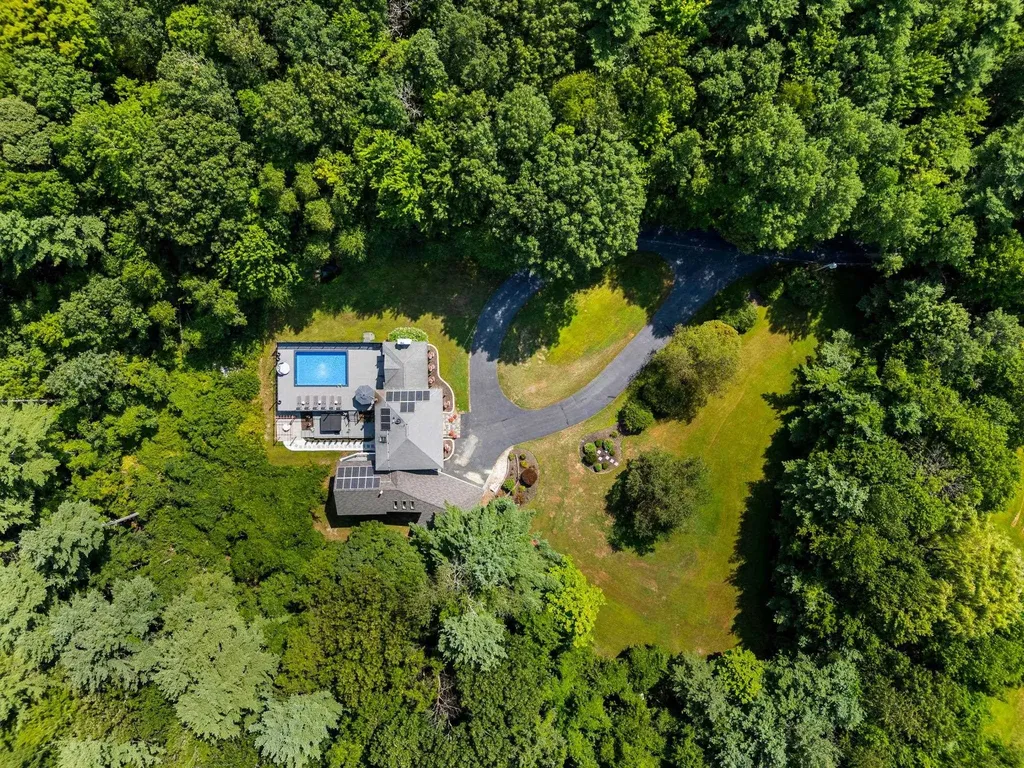 49 Parker Road Shirley MA 01464