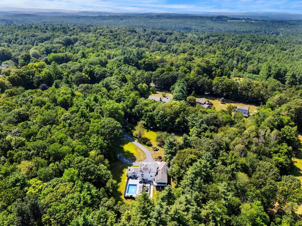 49 Parker Road Shirley MA 01464