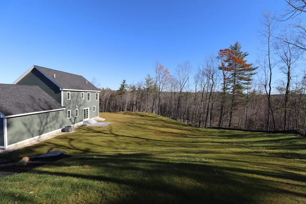 Lot 16 Pawtuckaway Ridge Nottingham NH 03290