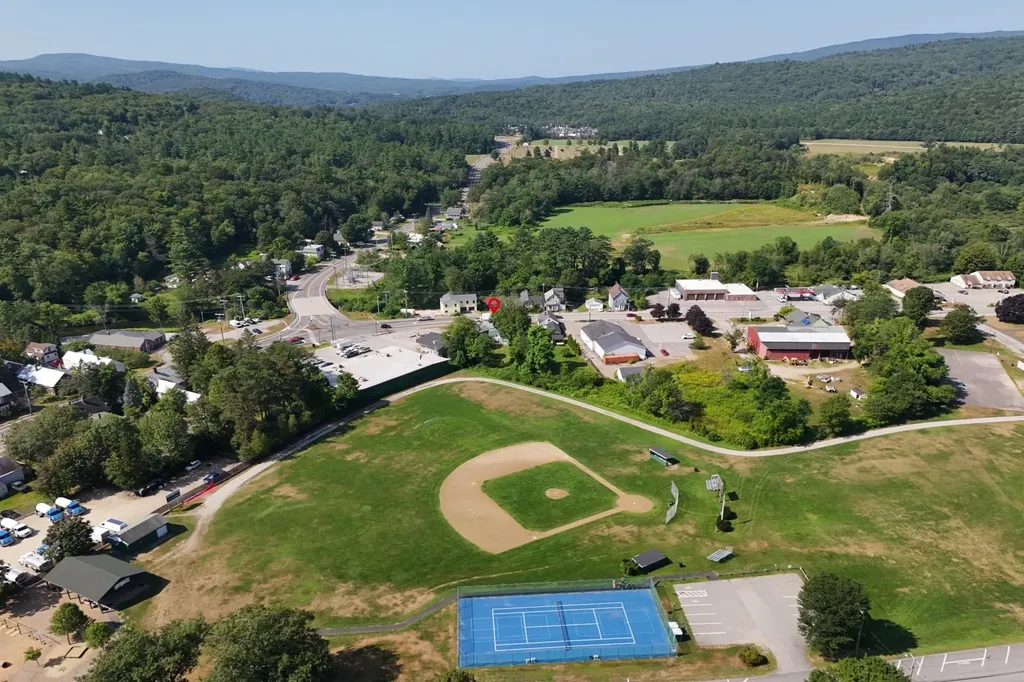 50 Lake Street Bristol NH 03222