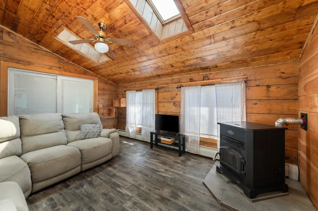 50 Lake Street Bristol NH 03222