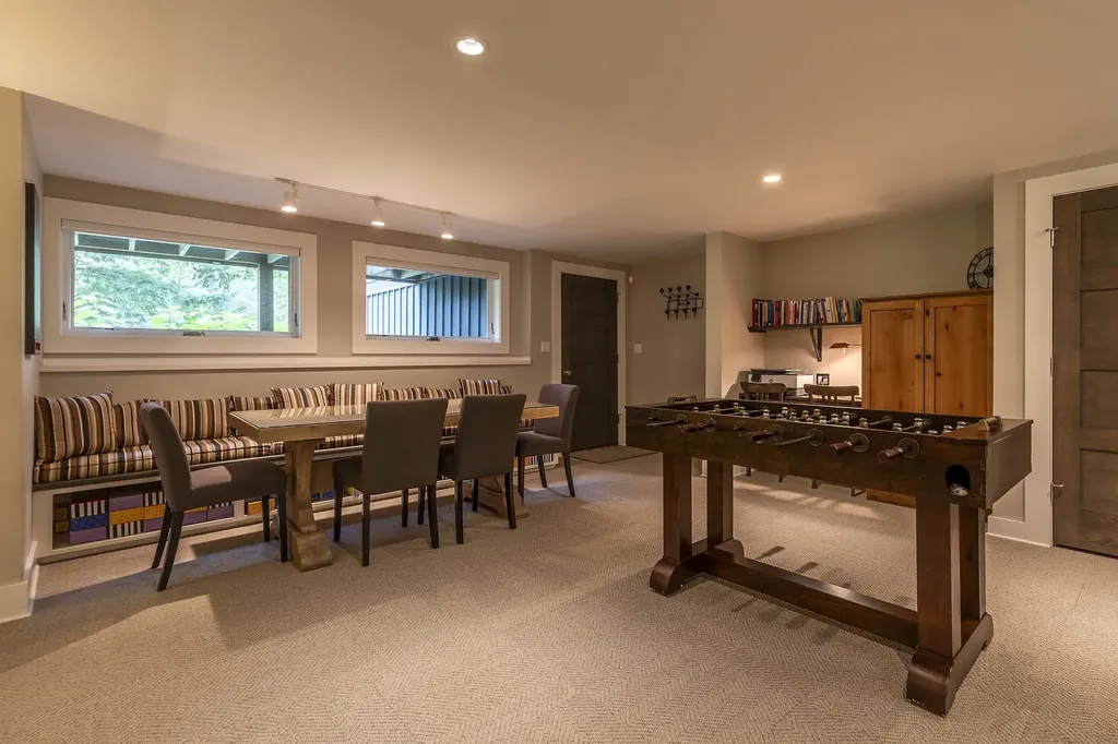 80 Spruce Lane Ludlow VT 05149