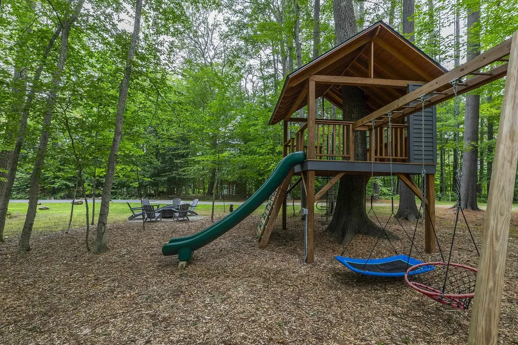 80 Spruce Lane Ludlow VT 05149