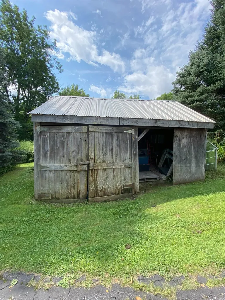 1186 Route 133 Ira VT 05777