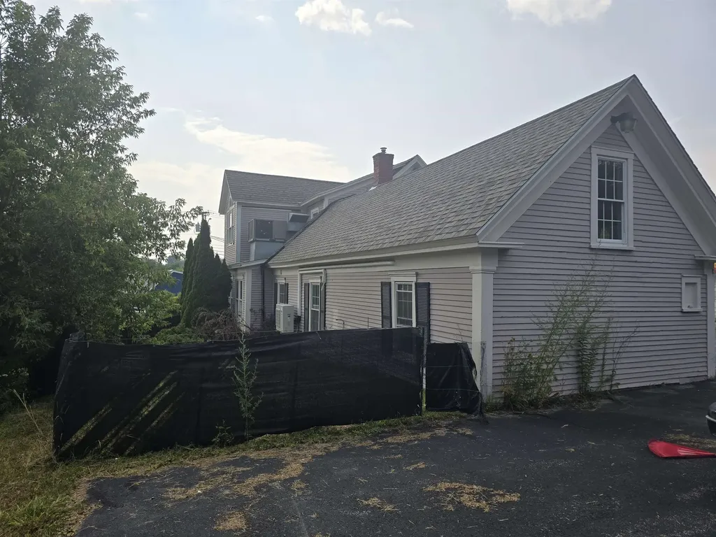 198 Washington Street Claremont NH 03743