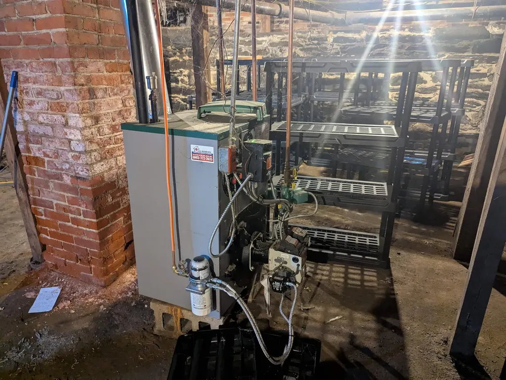 198 Washington Street Claremont NH 03743