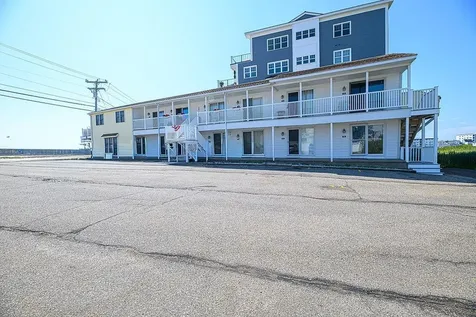 541 Ocean Boulevard Hampton NH 03842