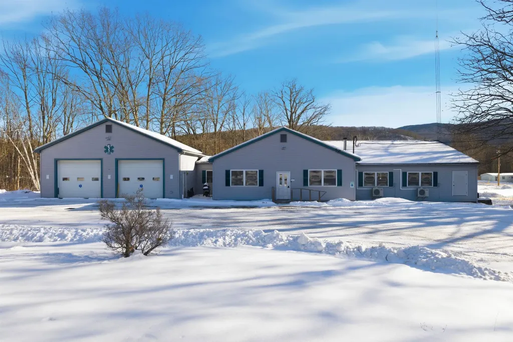 446 Nh Route 25 Warren NH 03279