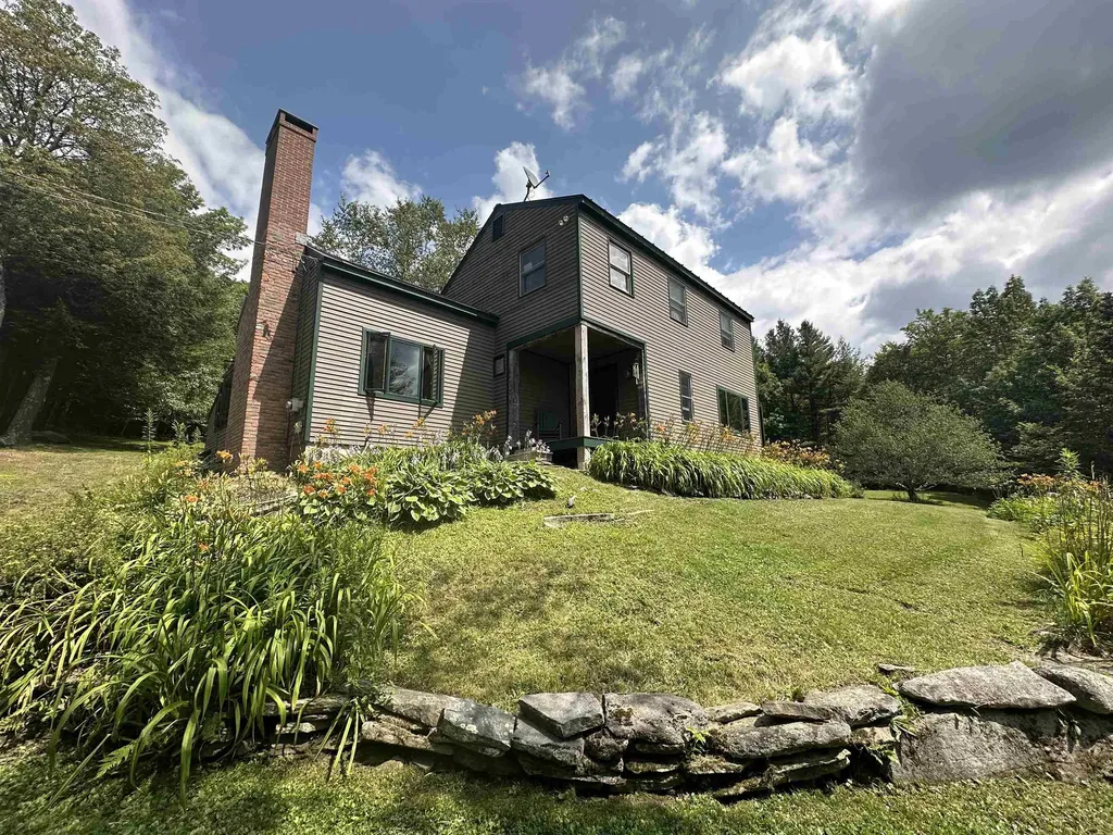 16 Nutmeg Lane Dover VT 05356