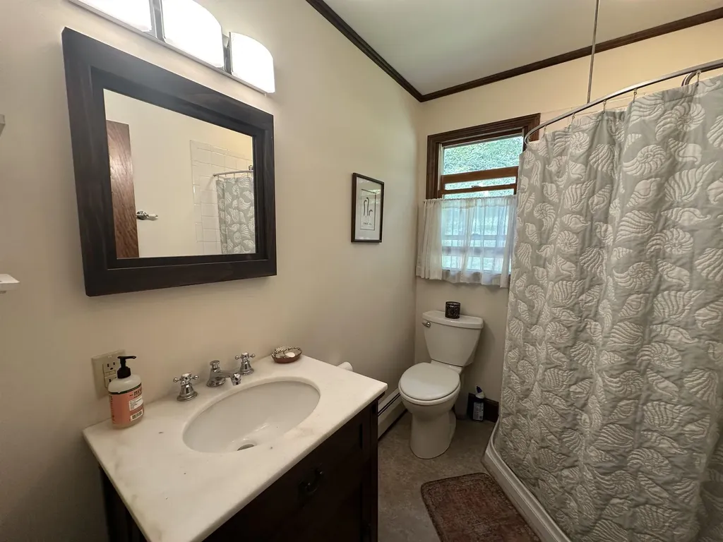 16 Nutmeg Lane Dover VT 05356