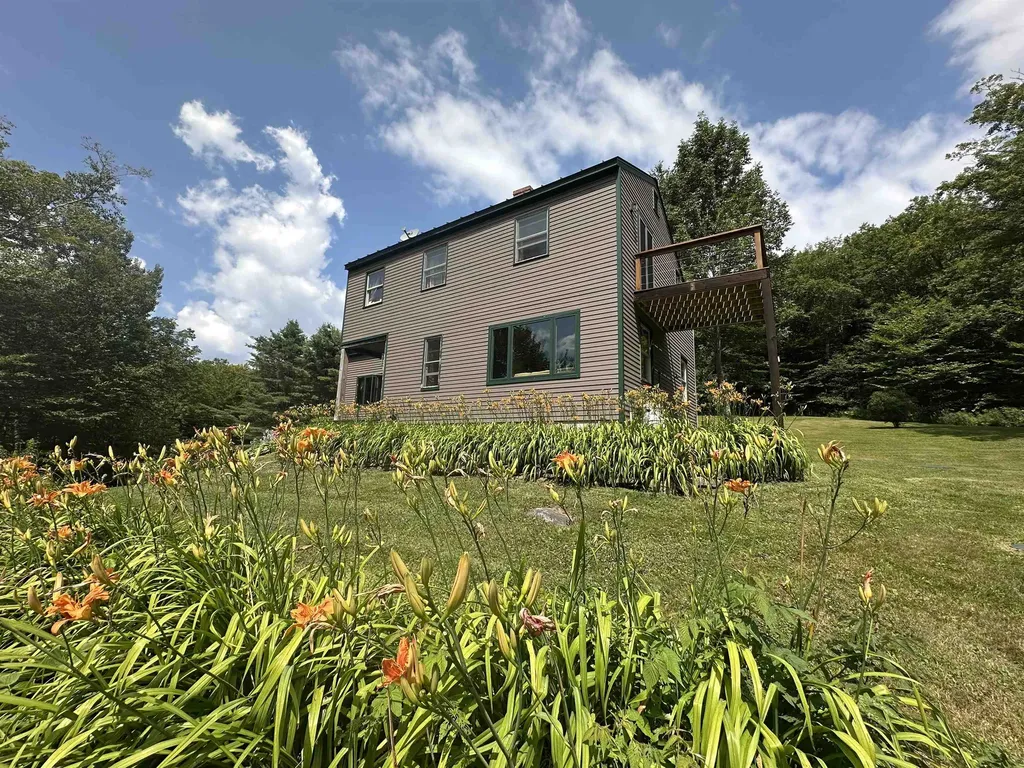 16 Nutmeg Lane Dover VT 05356