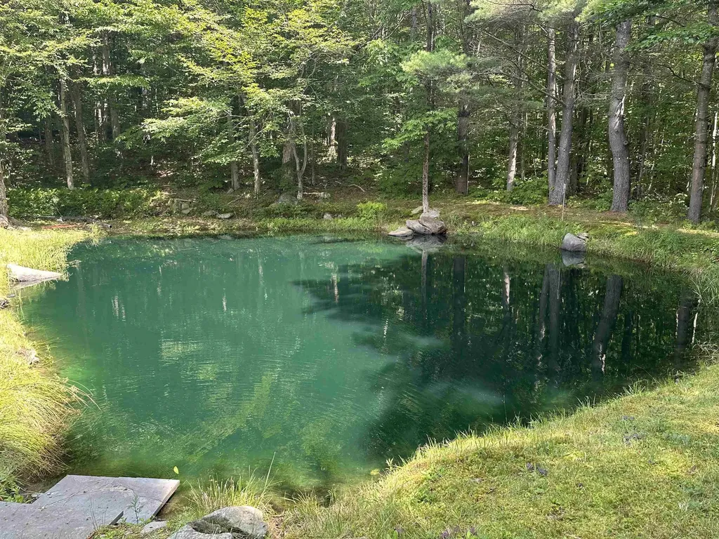 16 Nutmeg Lane Dover VT 05356