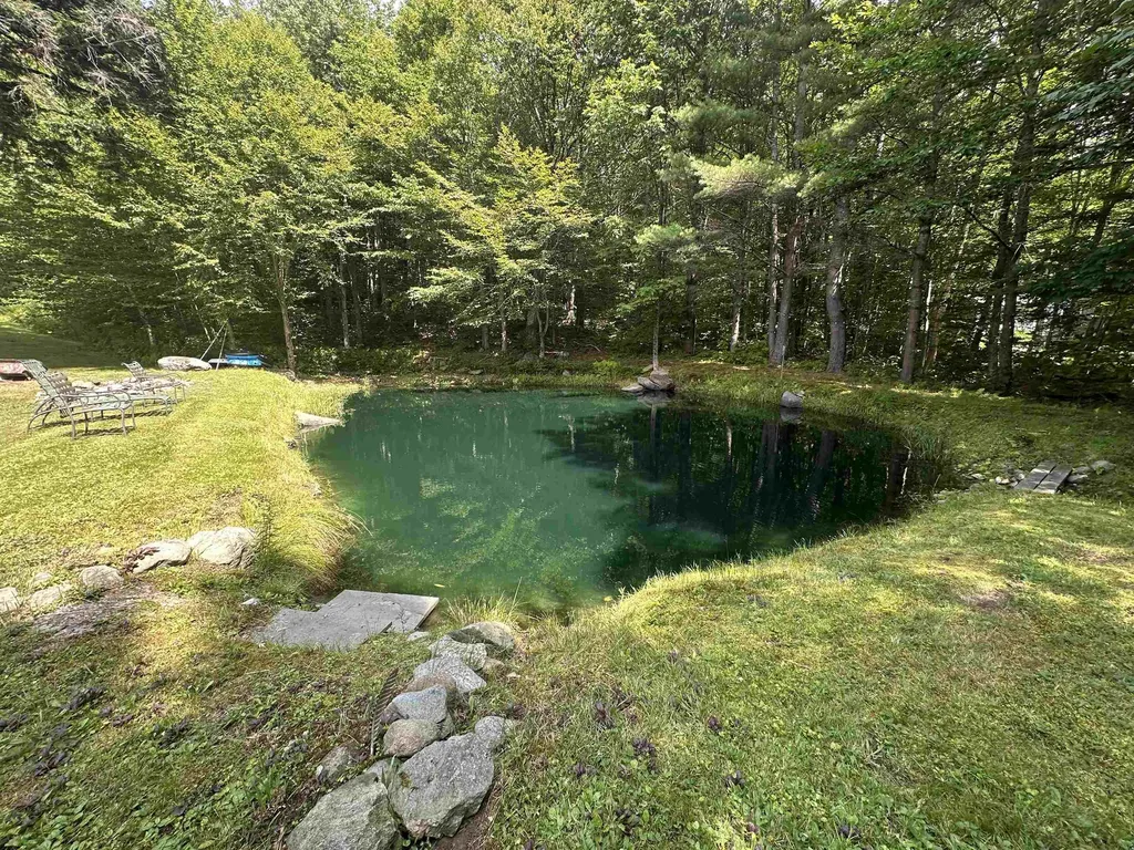 16 Nutmeg Lane Dover VT 05356