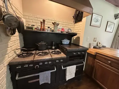 16 Nutmeg Lane Dover VT 05356