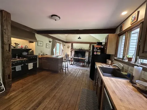 16 Nutmeg Lane Dover VT 05356