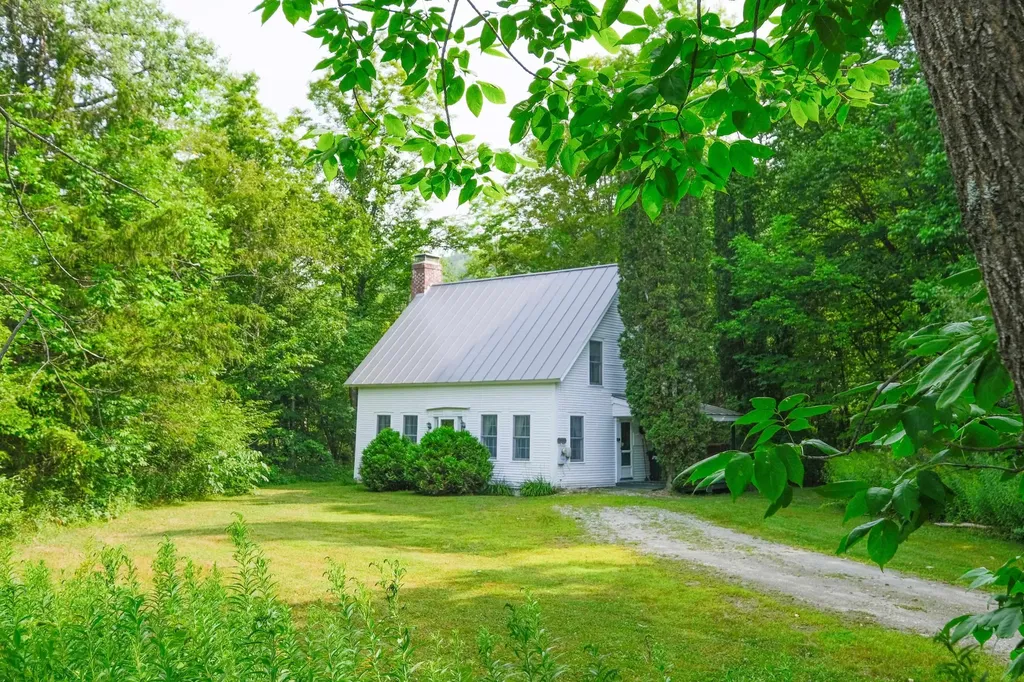 5666 Route 100n Plymouth VT 05056