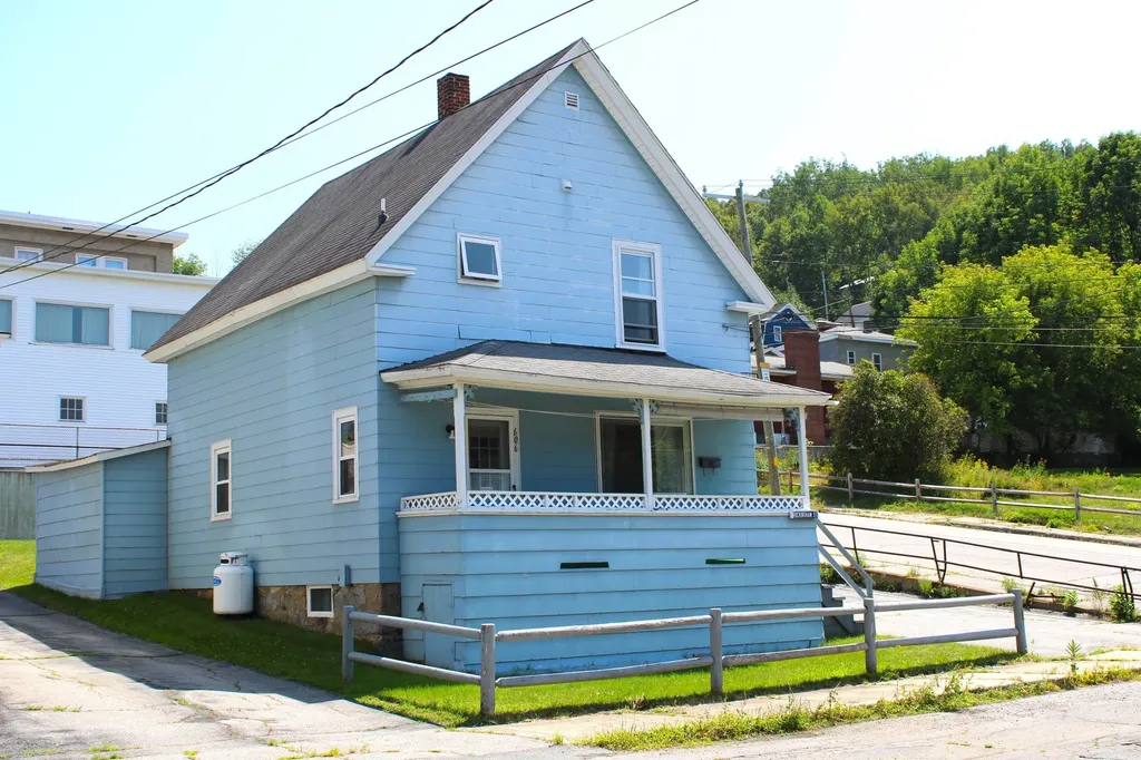 606 Rockingham Street Berlin NH 03570