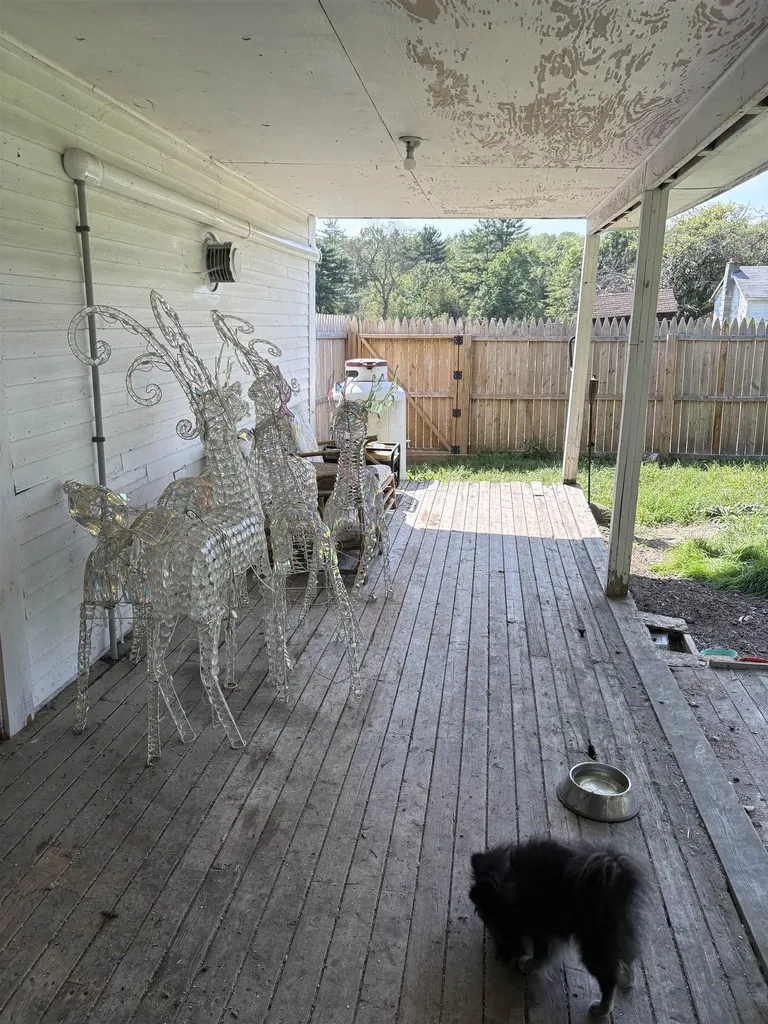 8 Skyline Road Unity NH 03773