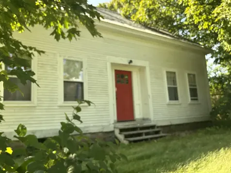 8 Skyline Road Unity NH 03773