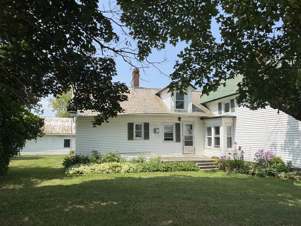 91 Allen Road Grand Isle VT 05458