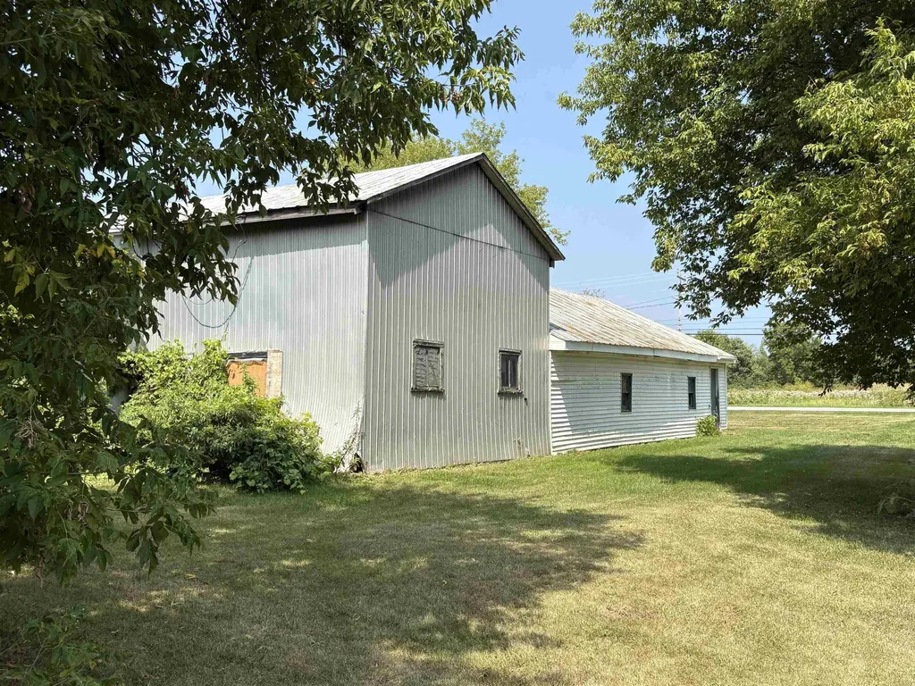 91 Allen Road Grand Isle VT 05458