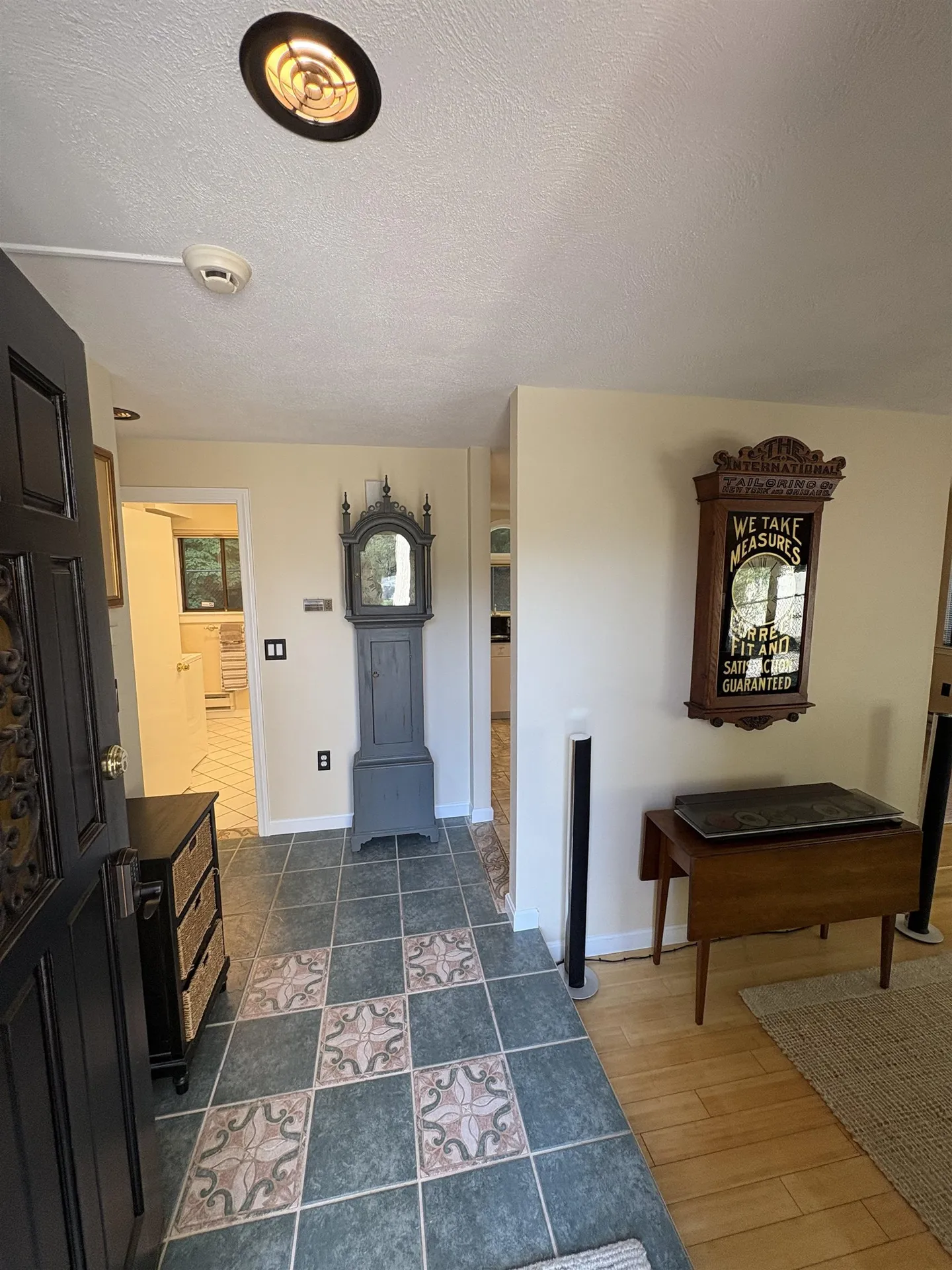 17 Dunbarton Drive Nashua NH 03063