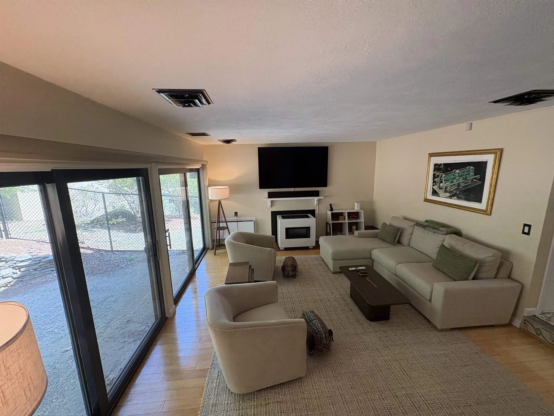 17 Dunbarton Drive Nashua NH 03063