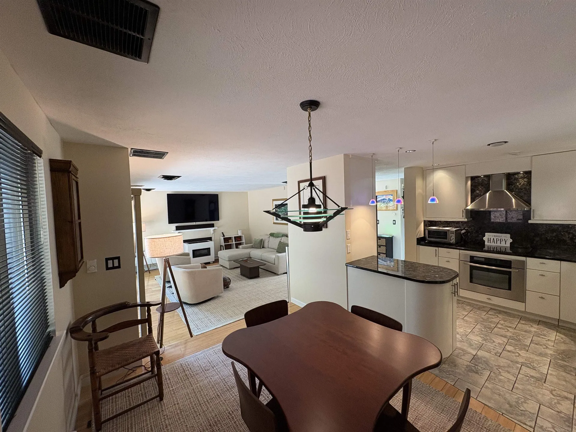 17 Dunbarton Drive Nashua NH 03063