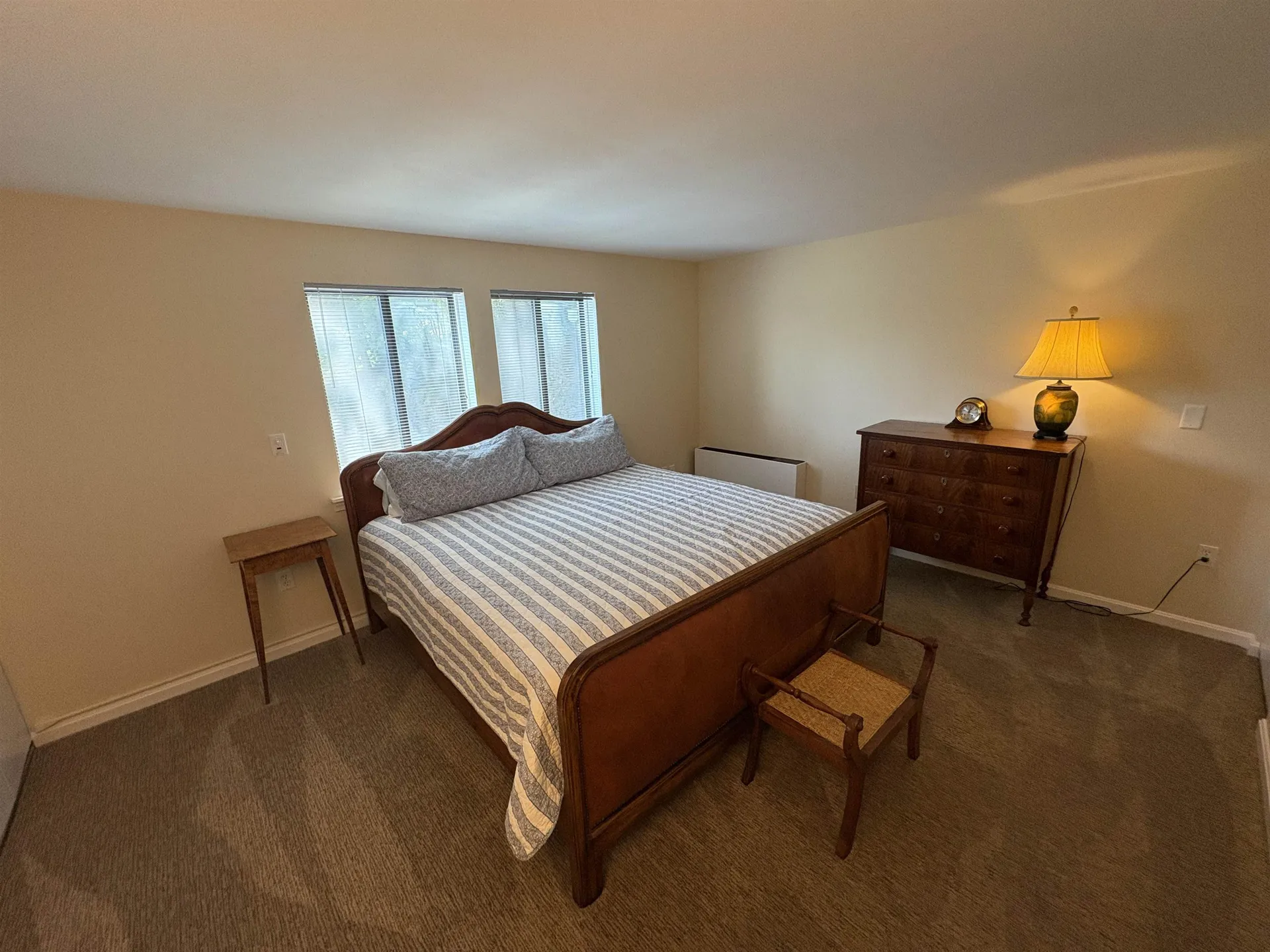 17 Dunbarton Drive Nashua NH 03063