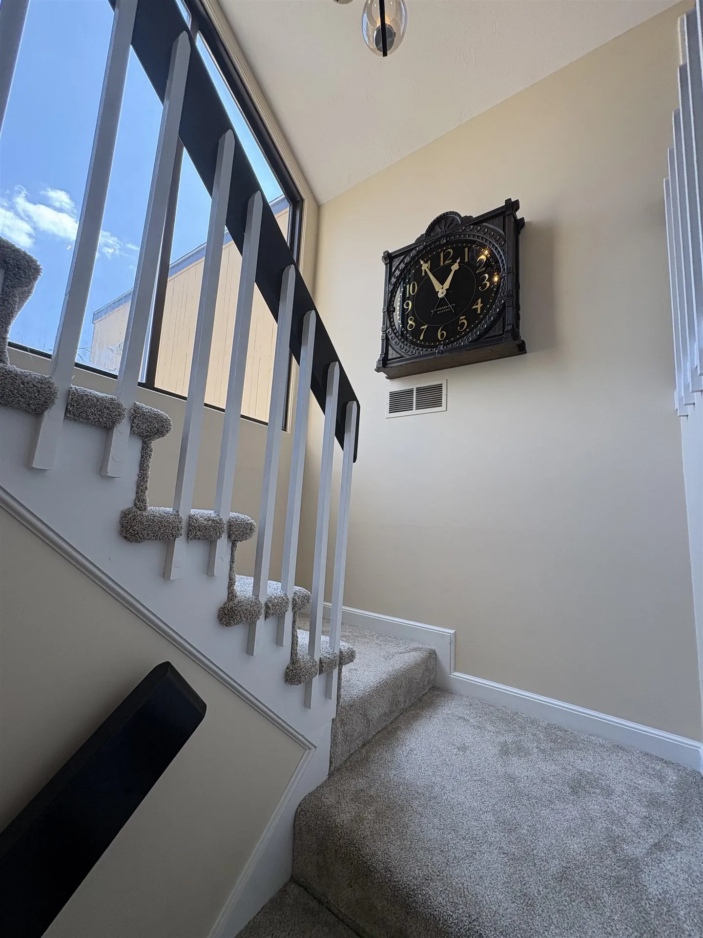 17 Dunbarton Drive Nashua NH 03063