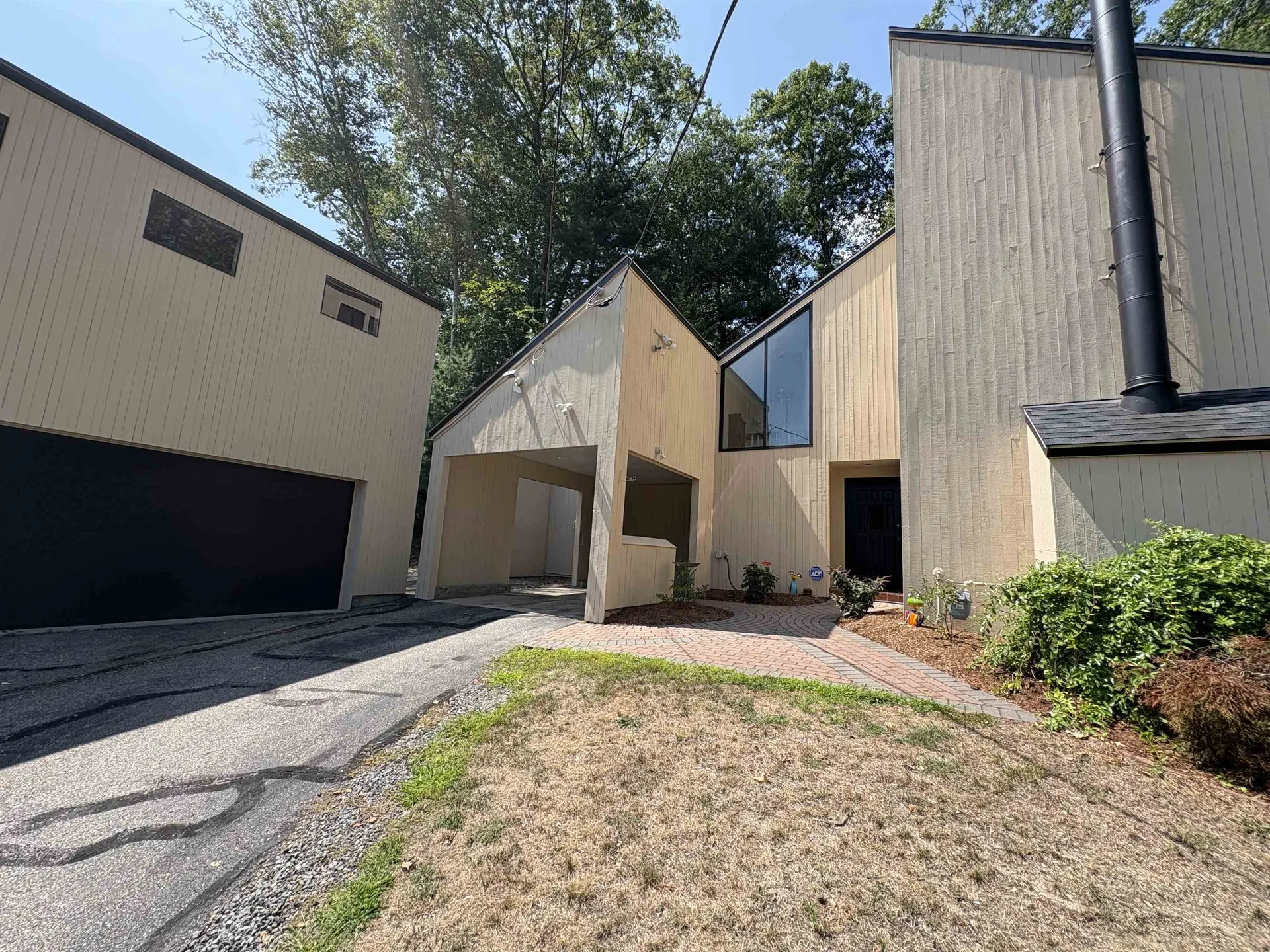 17 Dunbarton Drive Nashua NH 03063