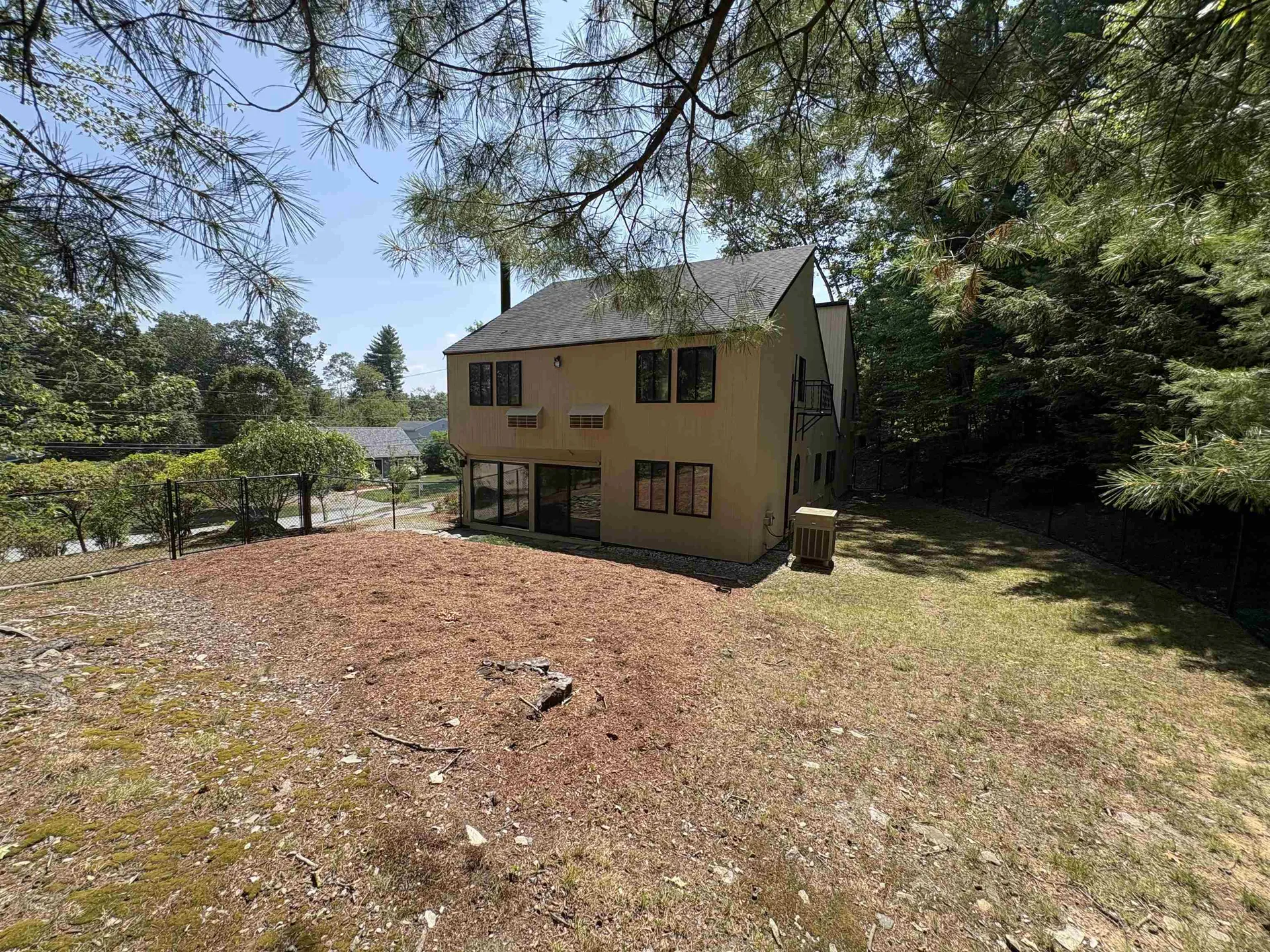 17 Dunbarton Drive Nashua NH 03063