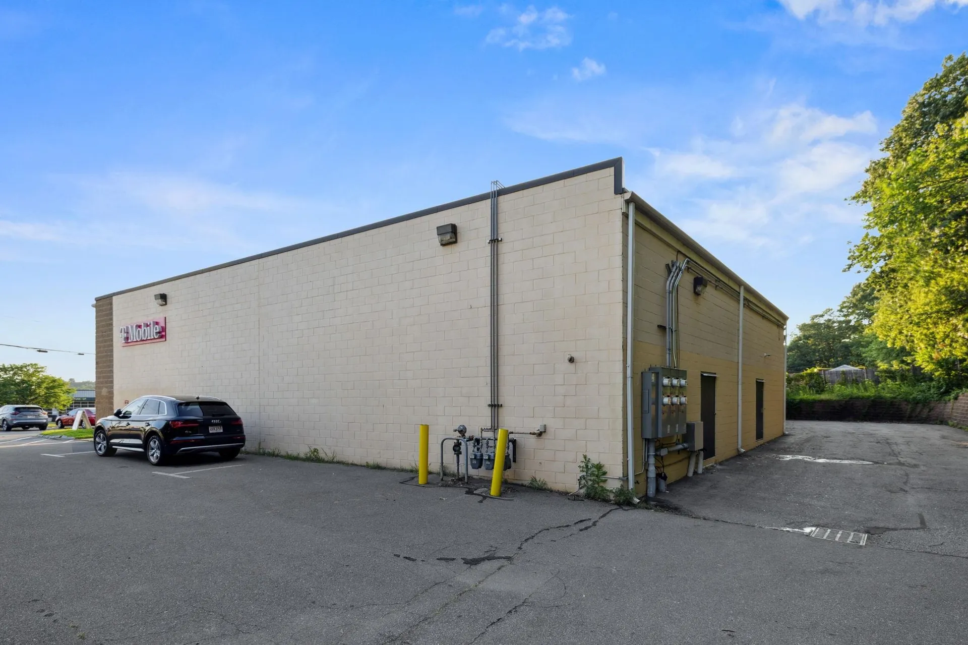 902 South Willow Street Manchester NH 03103