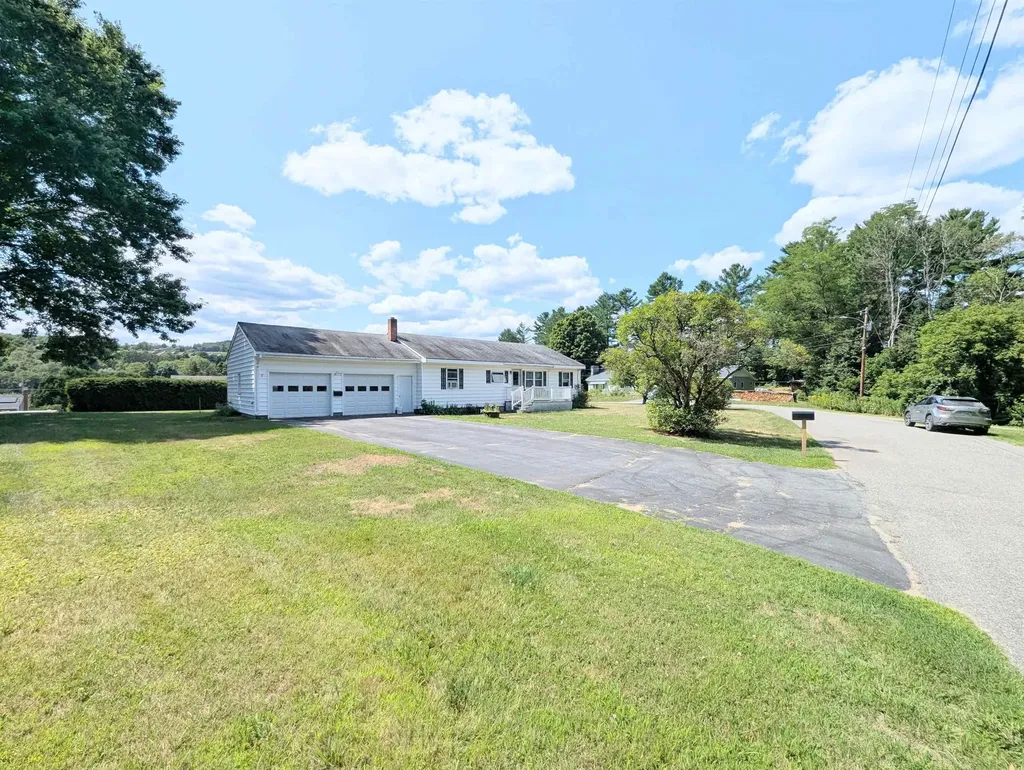 58 Crestwood Drive St. Johnsbury VT 05819