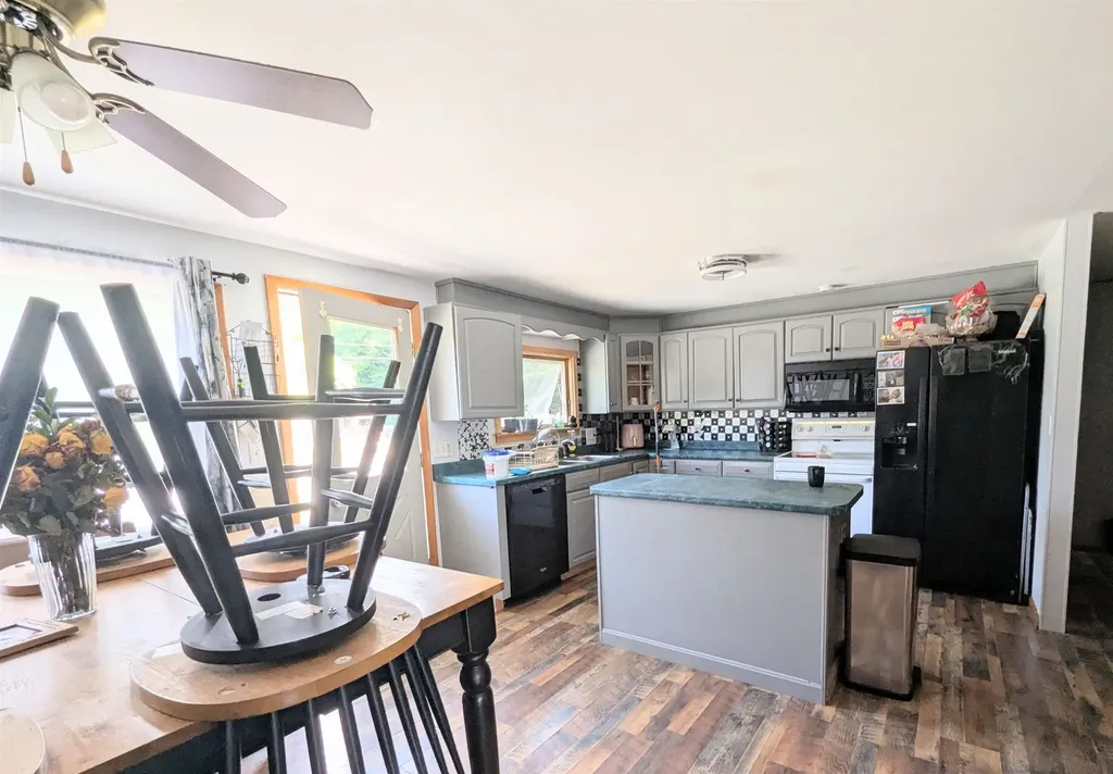 58 Crestwood Drive St. Johnsbury VT 05819