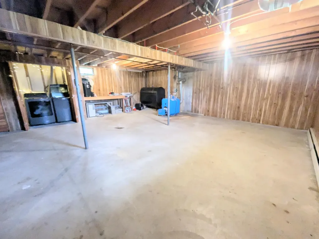 58 Crestwood Drive St. Johnsbury VT 05819